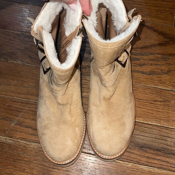 Hey Girl by Corkys Tan Sherpa Boots - Picture 2 of 9